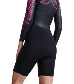 2XU Women's Pro-Swim Run Pro Shorty Wetsuit -Spectrum Xcel Shop 7350032367784 blackveryberryprint 10a