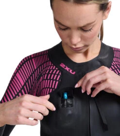 2XU Women's Pro-Swim Run Pro Shorty Wetsuit -Spectrum Xcel Shop 7350032367784 blackveryberryprint 4a