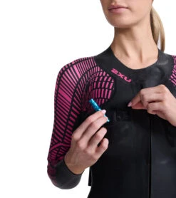 2XU Women's Pro-Swim Run Pro Shorty Wetsuit -Spectrum Xcel Shop 7350032367784 blackveryberryprint 6a