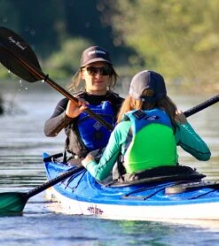 Stohlquist Youth Escape USCG PFD -Spectrum Xcel Shop 7358570823848 red 5a