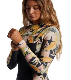 Billabong Women's 3/2mm Salty Dayz Chest Zip Fullsuit Wetsuit 7 Billabong Women's 3/2mm Salty Dayz Chest Zip Fullsuit Wetsuit -Spectrum Xcel Shop 7490790359208 wavewash 4a